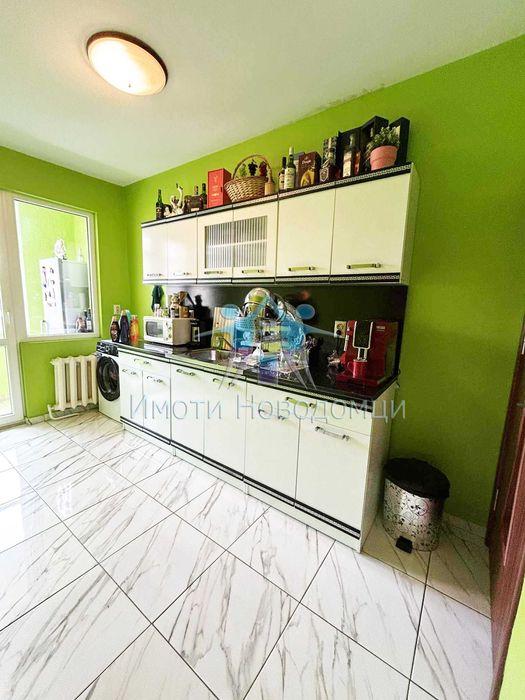 Продава се Четиристаен апартамент в Шумен, Гривица - 97 кв.м за 1794 €/кв.м - Снимка #3