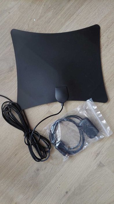 Вътрешна HDTV антена.  Телевизионна антена, 25DBI High Gain 4K 1080P