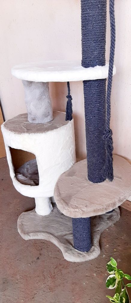 Когтеточки. Дома для кошек. Высота дома 1.20см