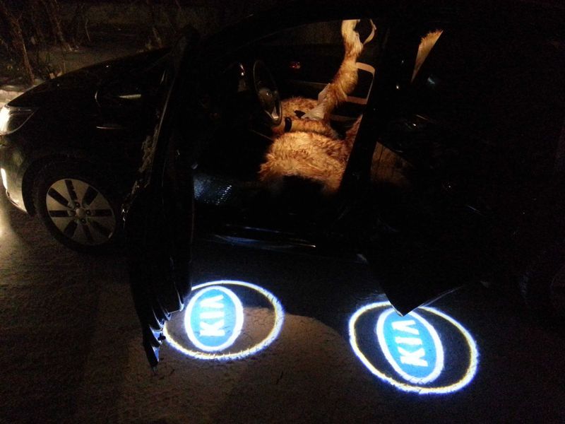 КИА Оптима K5 подсветка двери логотип авто LED тюнинг подарок мужчине