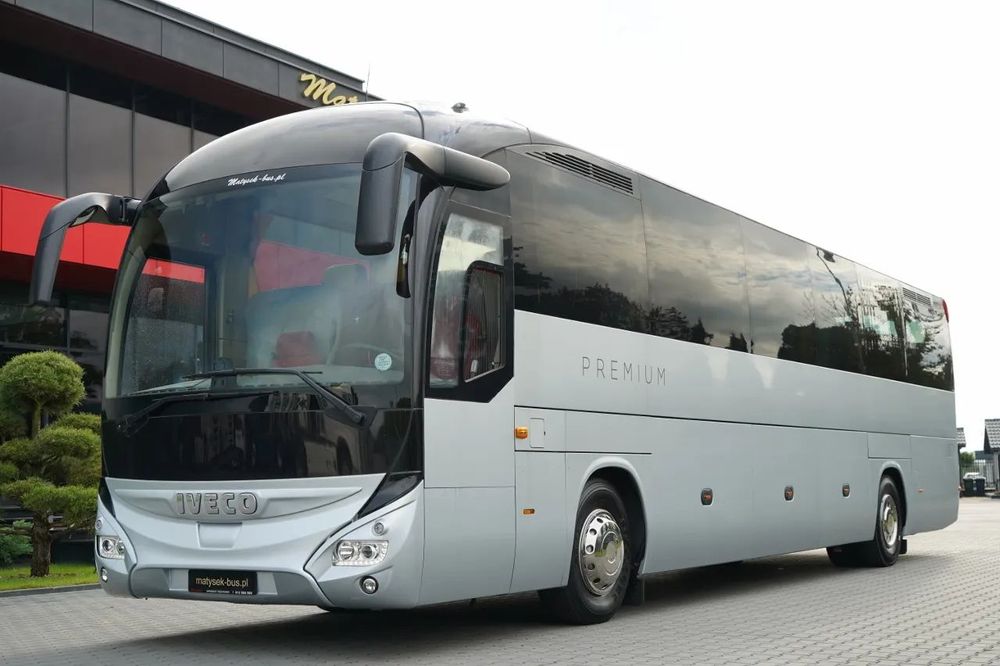 Iveco MAGELYS / EURO 6 / SUPER STARE / TURIST / MANUALĂ / KILOMETRAJ 293.000 km / IMPORTAT DIN FRANȚA / CONTRACT POST-SERVICE /