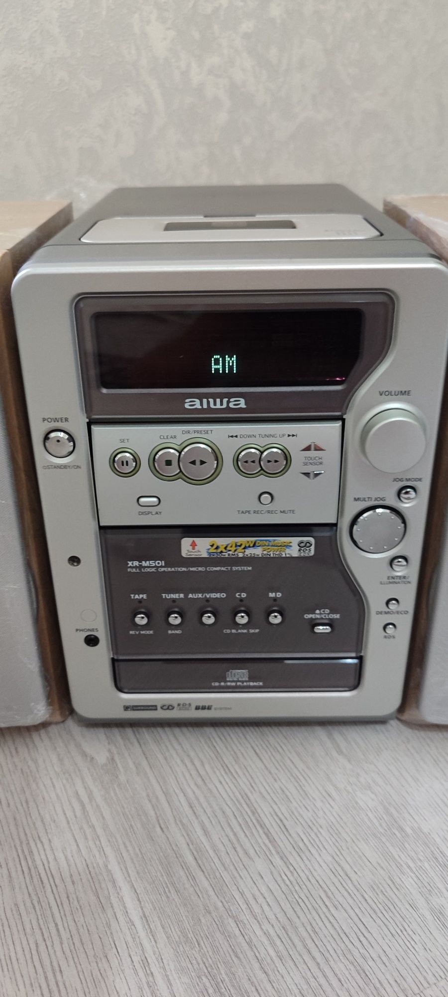 Aiwa XR-M501 micro Hi-Fi system полный обзор в интернете.