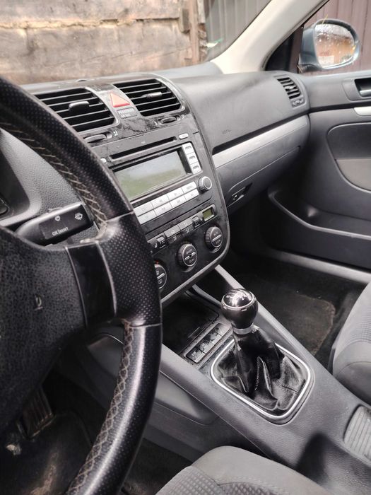 Vând Volkswagen Jetta .An fabricație 2006. Motor 2.0 140 hp