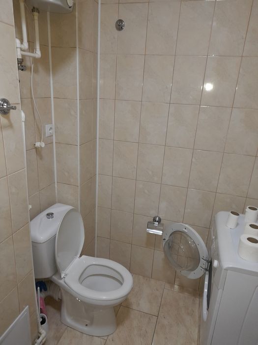 Închiriez ap 2 camere ultracentral!