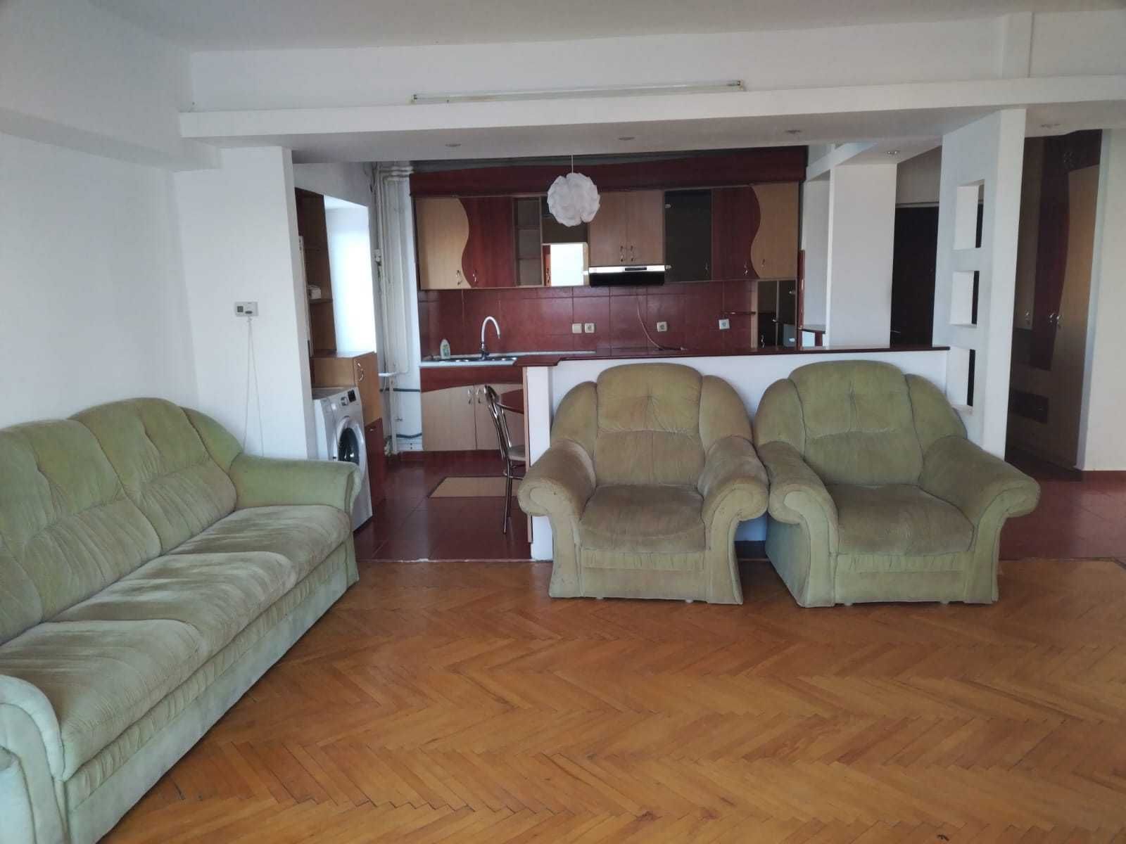 Inchiriez apartament 3 camere