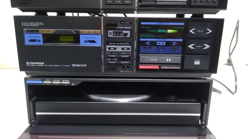 Linie Pioneer A-X700, pick-up, tuner, deck