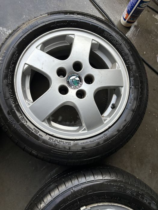 Jante Skoda Fabia R14 vara 185/60/14 5x100