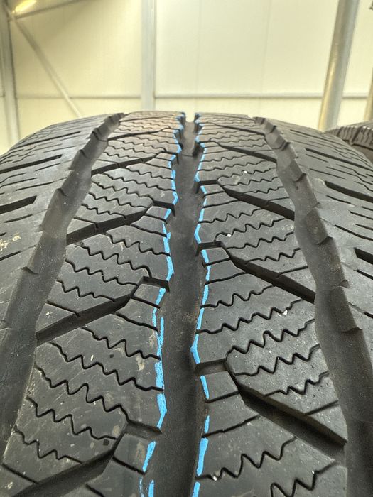 Anvelope de iarna 215/60 R17C