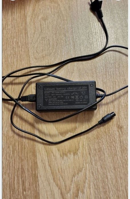 ‼️Hoverboard Roz ,perfectă stare ca Nou cu încărcător‼️