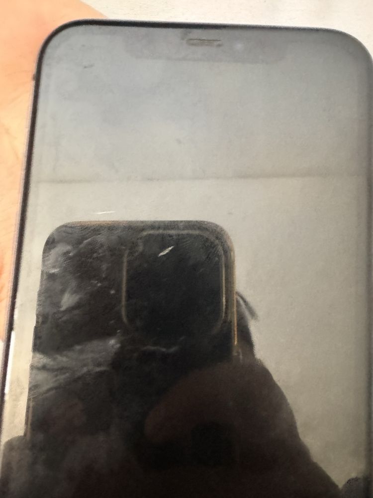 Iphone 11 в хорошом состояние
