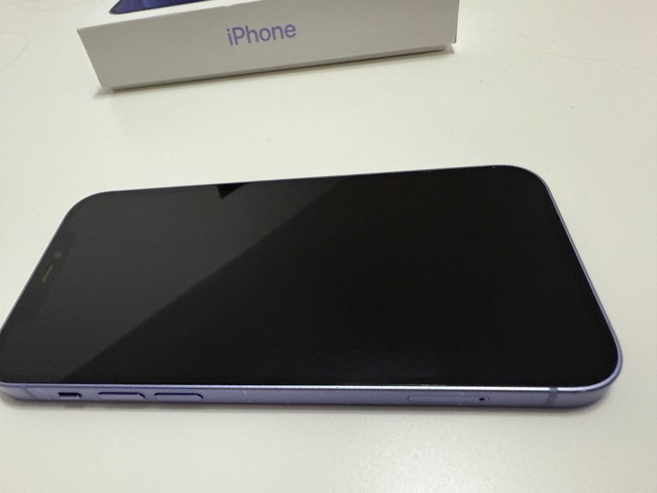 Iphone 12 în stare impecabilă