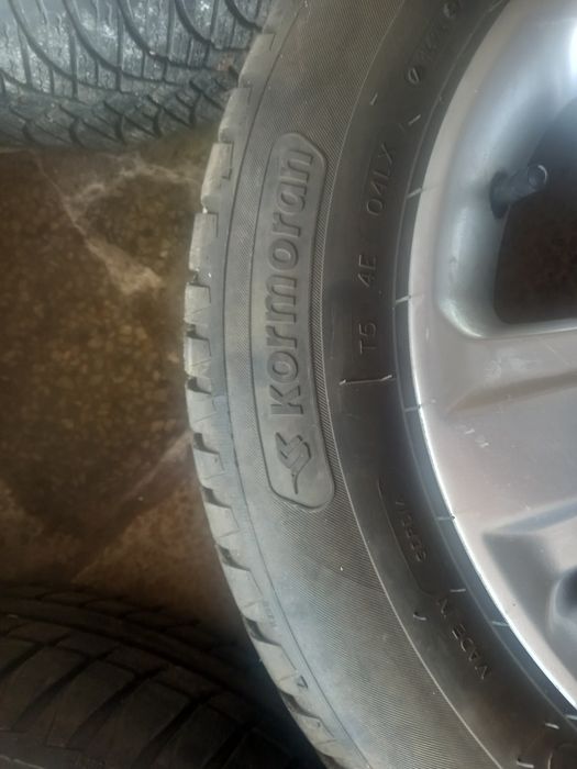 2 броя гуми 2024