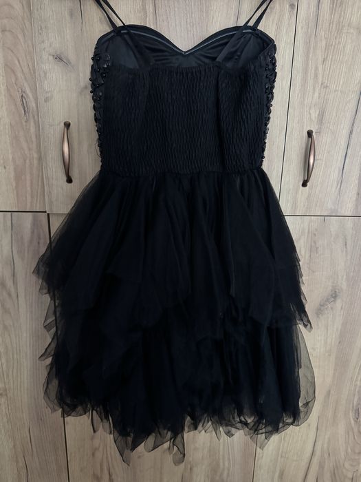 Официална черна рокля