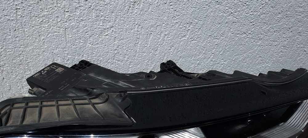 far audi a8 S8 dreapta LED Matrix model 2018-2020