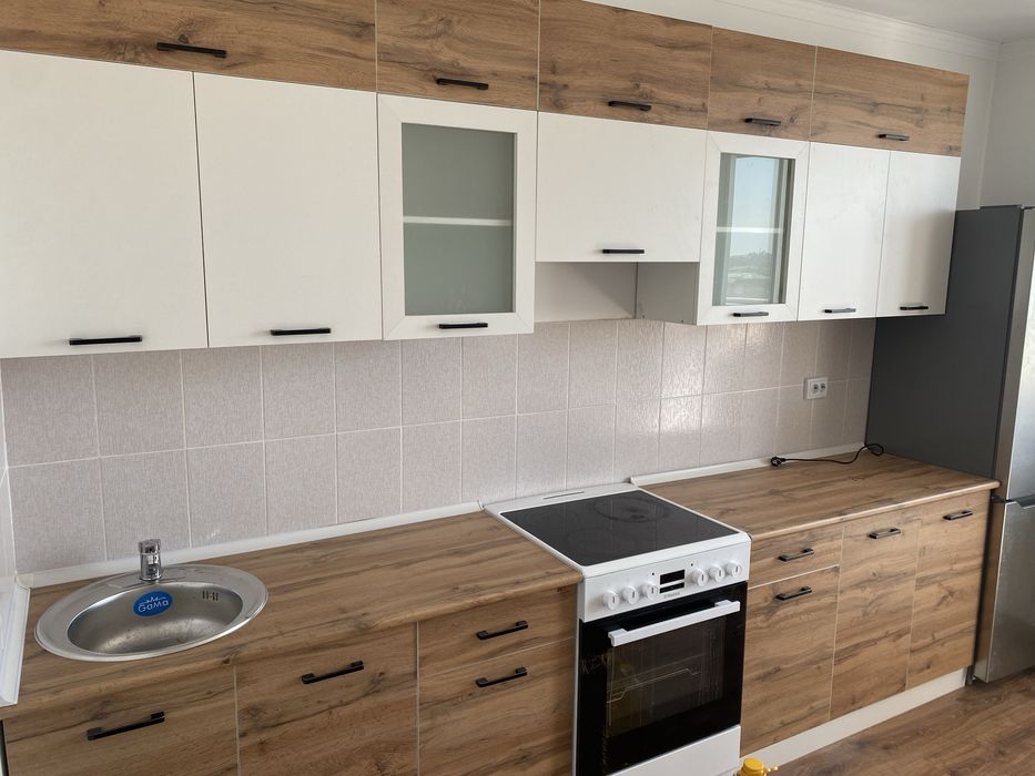 Продам кухонная мебель жагдайы жаксы как новый