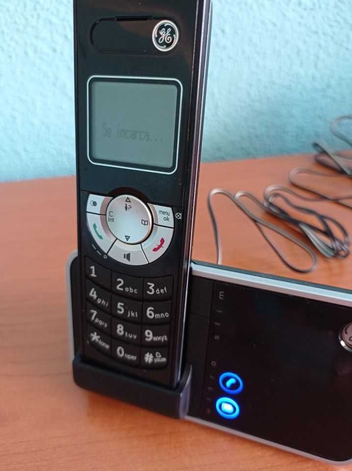 Telefon THOMSON Telecom Ultra Slim fara fir , baterie slaba