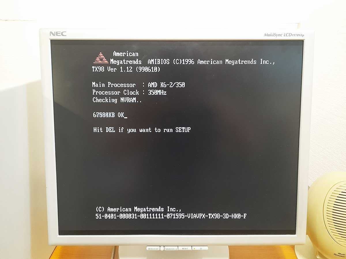 Продавам уникален ретро компютър AMD K6-2 350MHz  / TS TECH SHAMAN