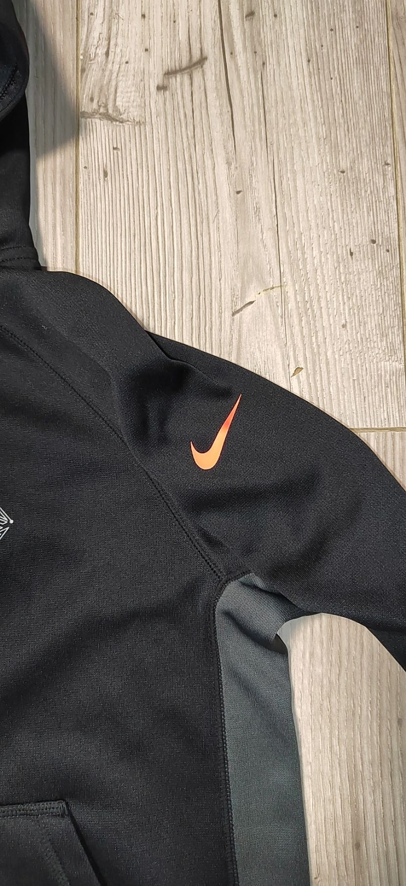 Nike Lebron Therma Fit суитшърт, размер L 147-158  см