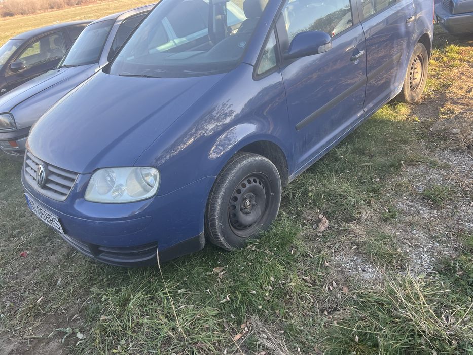 Bara fata! Capota motor vw touran 1,9 bkc fab 2006