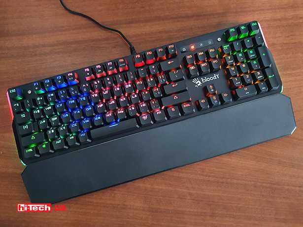 Игровая  механическая RGB клавиатура Bloody B885N