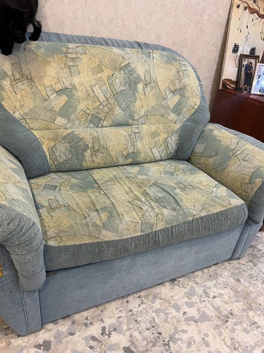 Отдам диван,бесплатно,самовывоз