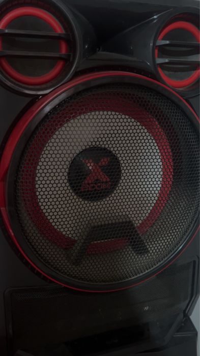 Boxe lg xboom 5000w foarte puternice