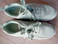 Спортни обувки Graceland