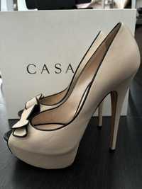 Обувки Casadei