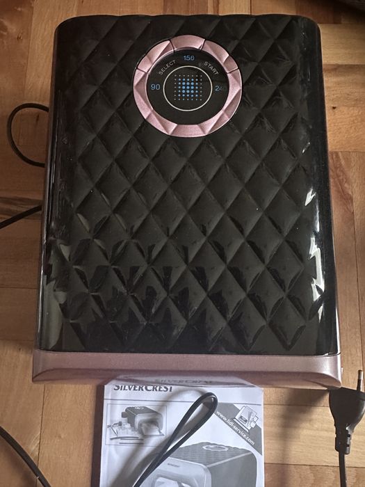 UV уред за маникюр