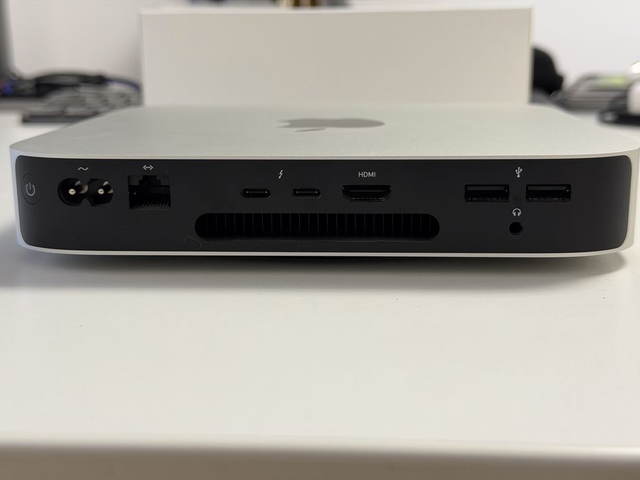 Mac mini M1 cu 16GB ram si 512 GB hard disk