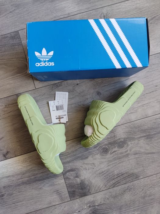 Adidas Adilette Slides