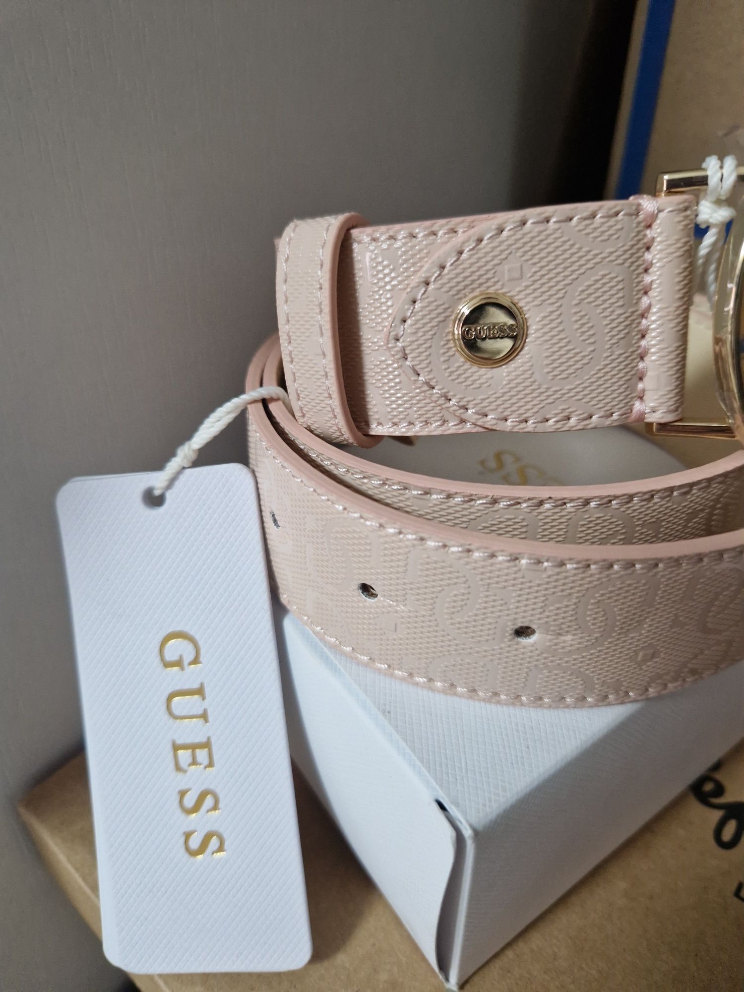 Нов колан Guess 80лв