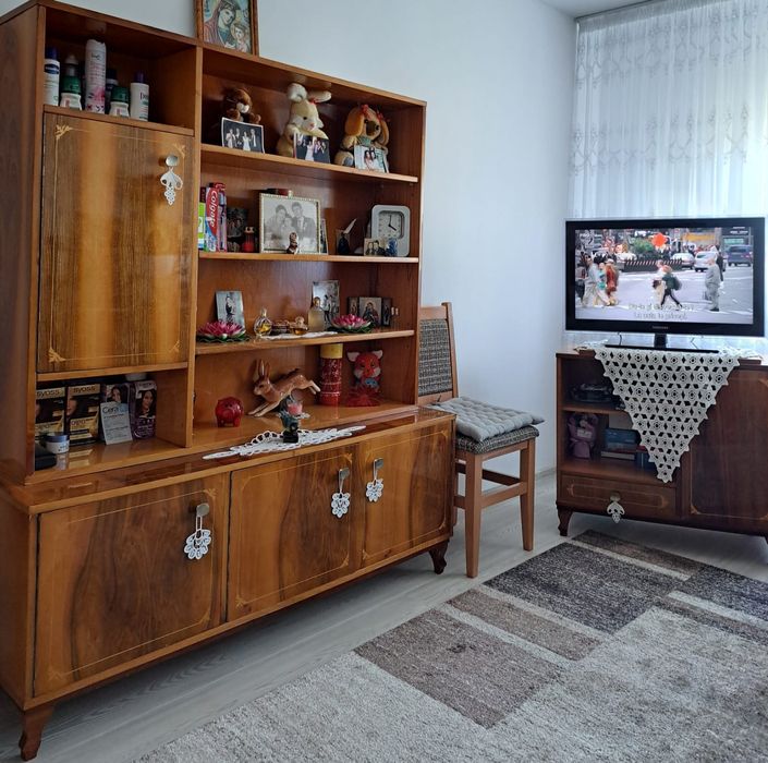 Mobila vinted in perfecta stare