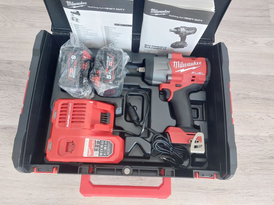 Set pistol impact mare milwaukee M18 FHIW2F12, 2050nm, cupla 1/2