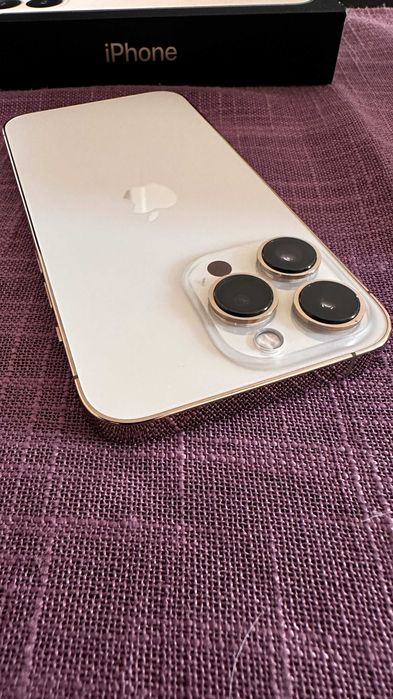 iPhone 13 Pro 256GB Gold – отлично състояние, с кутия