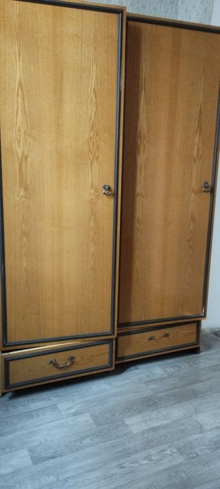Продам шкаф для одежды