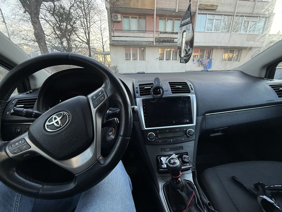 Vand /schimb Toyota Avensis T27