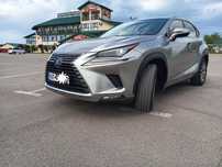 Lexus NX 300 H, hibrid , 73900 km ,proprietar, inmatriculat 2019,