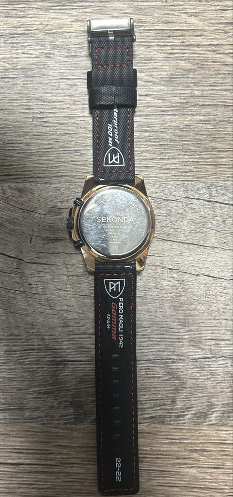 Часовник Sekonda + каишка Piero Magli