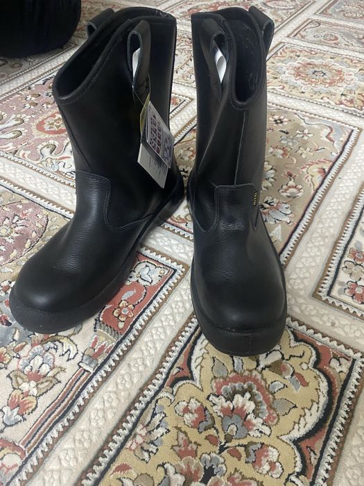 Ботинки зимние и летние сапоги