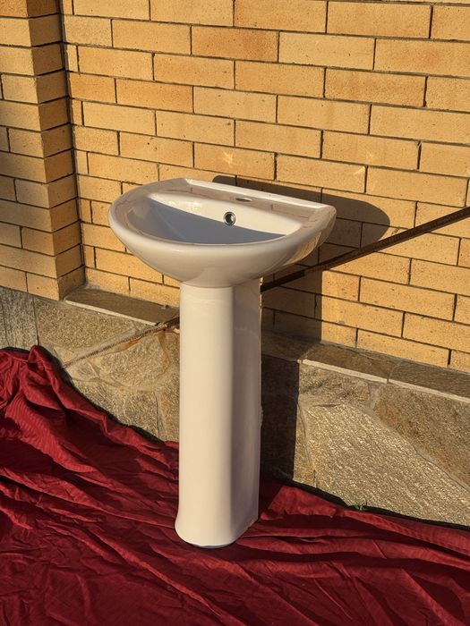 Раковина с пьедесталом Sanita