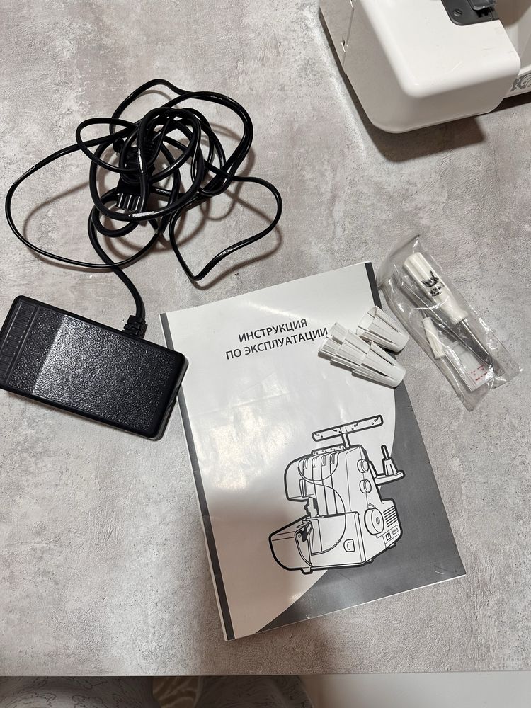 Оверлог Janome 724 D