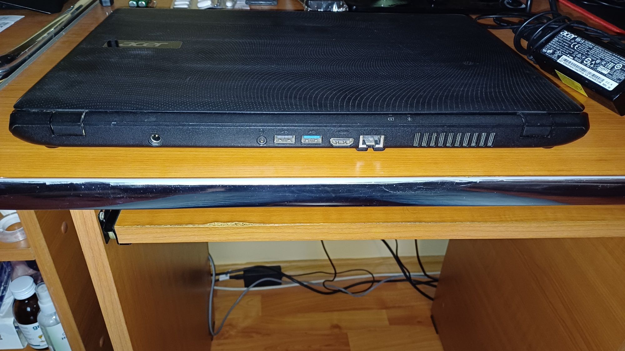 Acer Aspire ES1-521