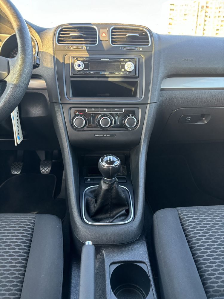 Volkswagen Golf 6 Перфектен * Реални Км