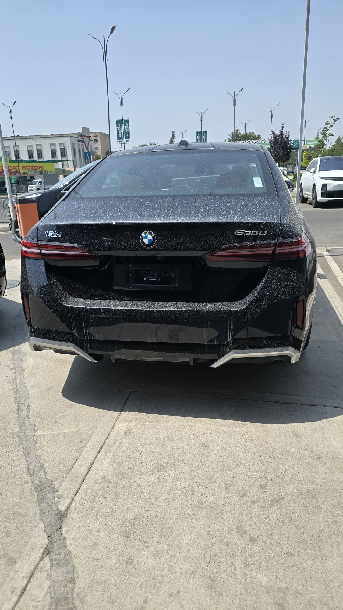 Bmw m5 sotuvda bor
