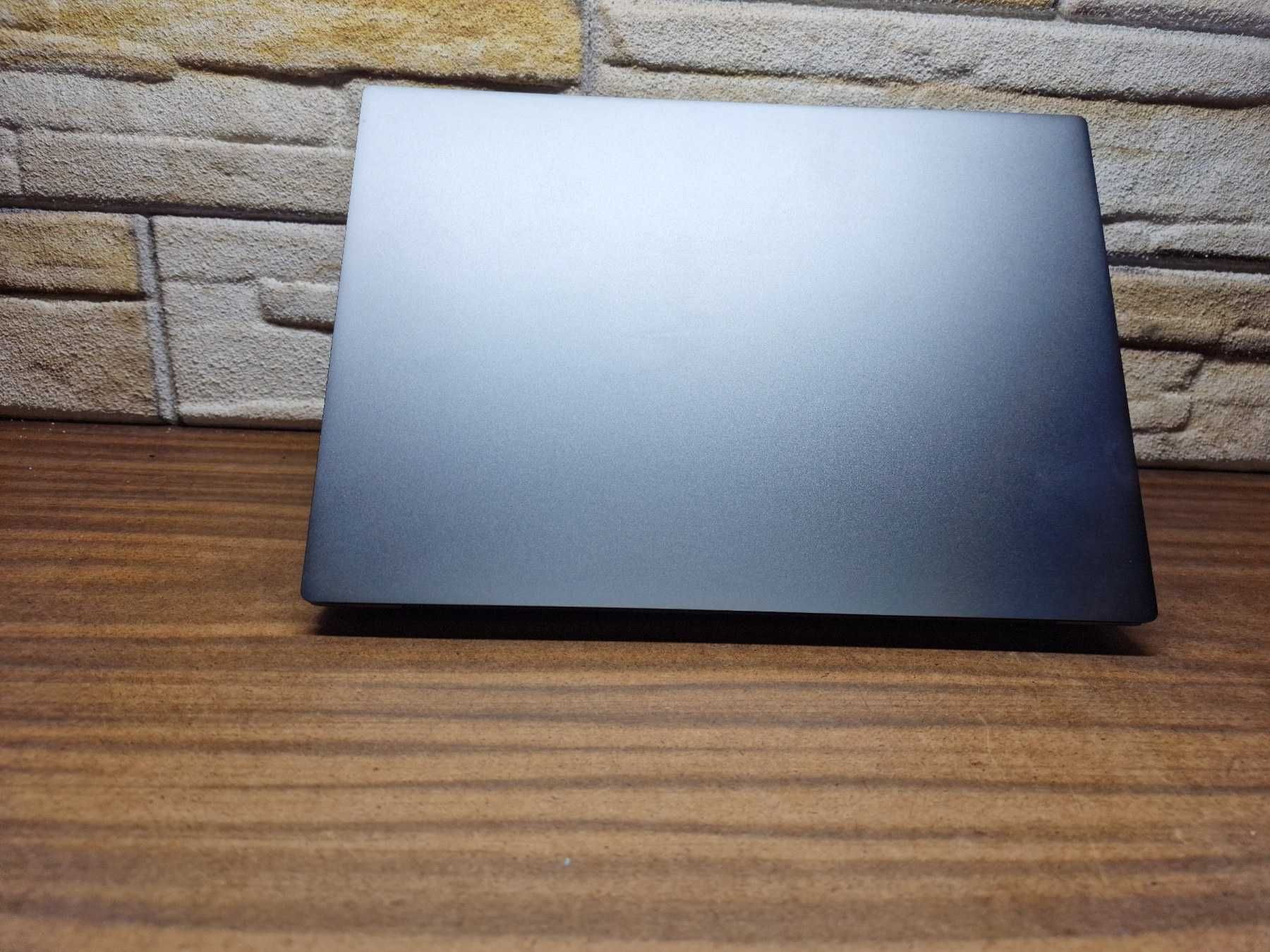 Нов лаптоп Intel Core I5 Ultra 5 125H 16GB DDR5 512GB SSD NVME