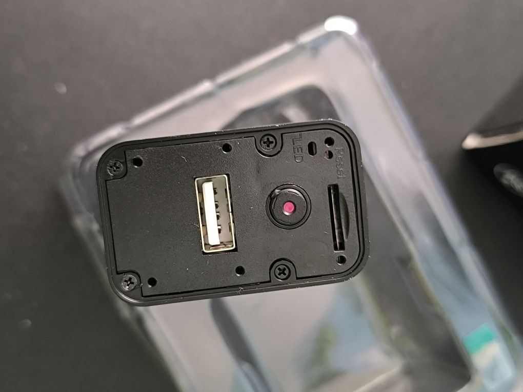 Шпионска камера Wifi Скрита камера в зарядно устройство