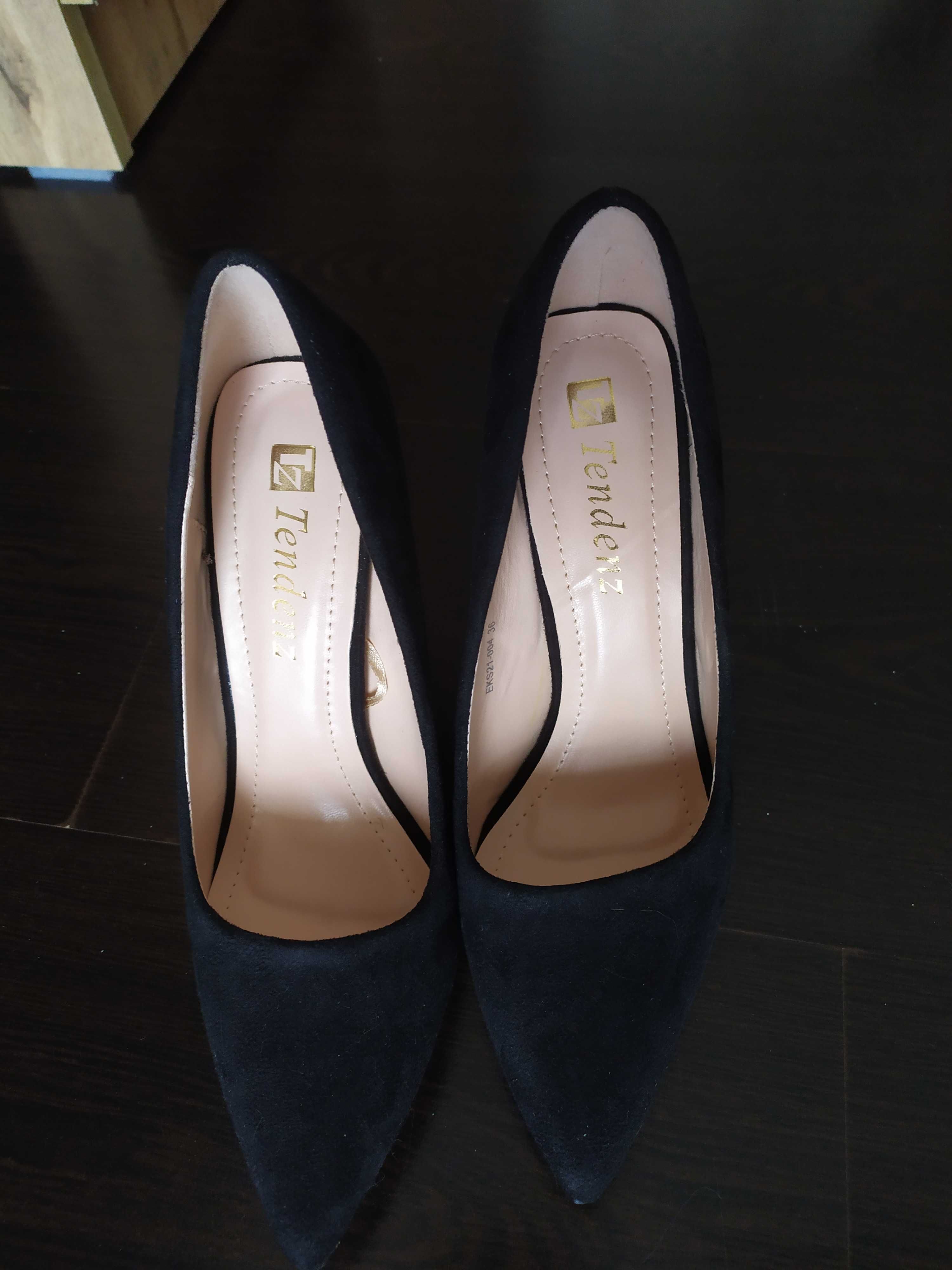 Дамски официални обувки Tendenz номер 36 с 10 см ток.