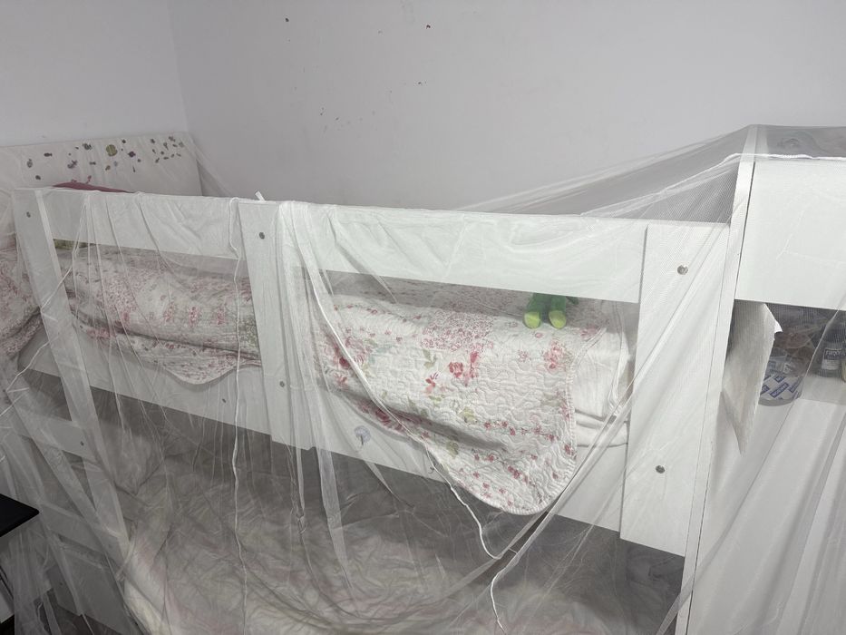 Vand pat supraetajat copii,alb