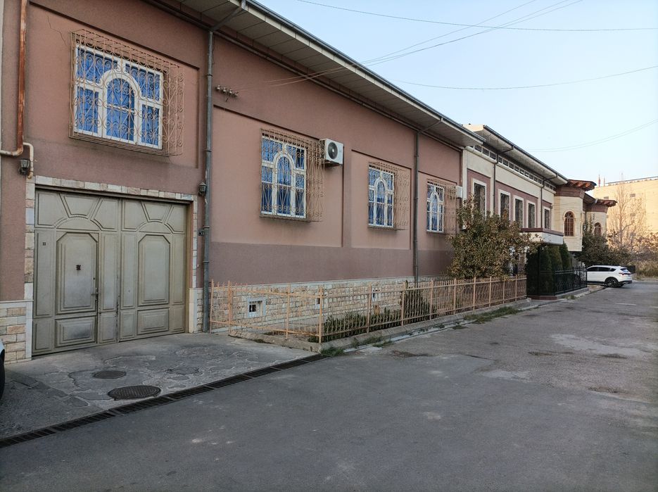 Algaritmda uy sotiladi